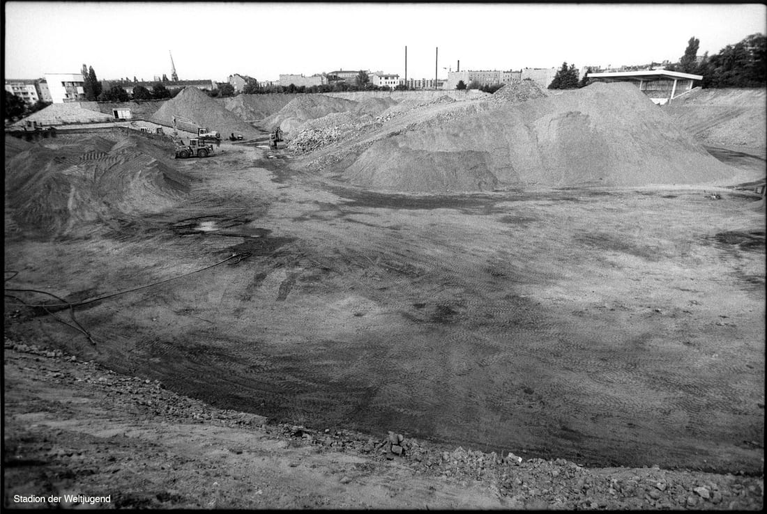 Foto: Jabs (Abriss des Stadions der Weltjugend)